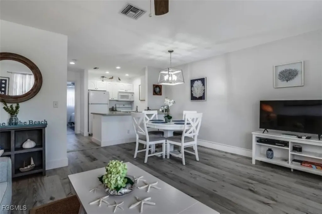 805 E Gulf Drive Sanibel FL 33957