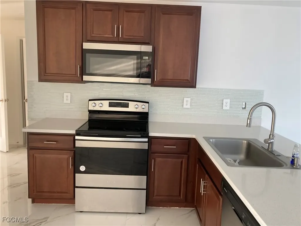 142 Plantation Drive Labelle FL 33935