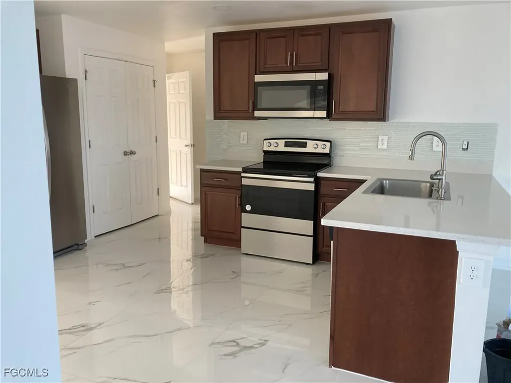 142 Plantation Drive Labelle FL 33935
