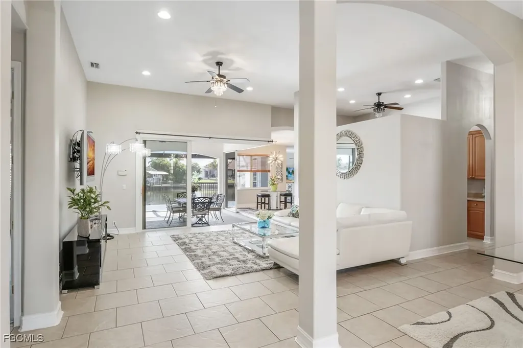 2814 SW 30th Street Cape Coral FL 33914