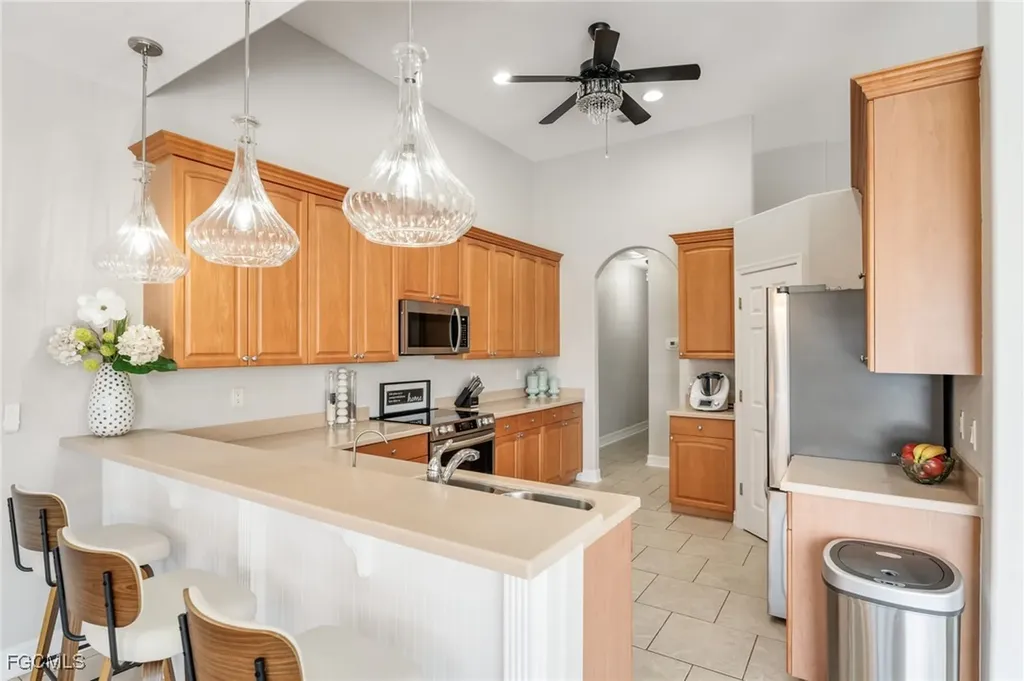2814 SW 30th Street Cape Coral FL 33914