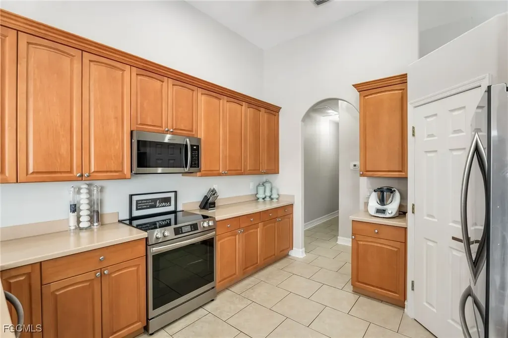 2814 SW 30th Street Cape Coral FL 33914
