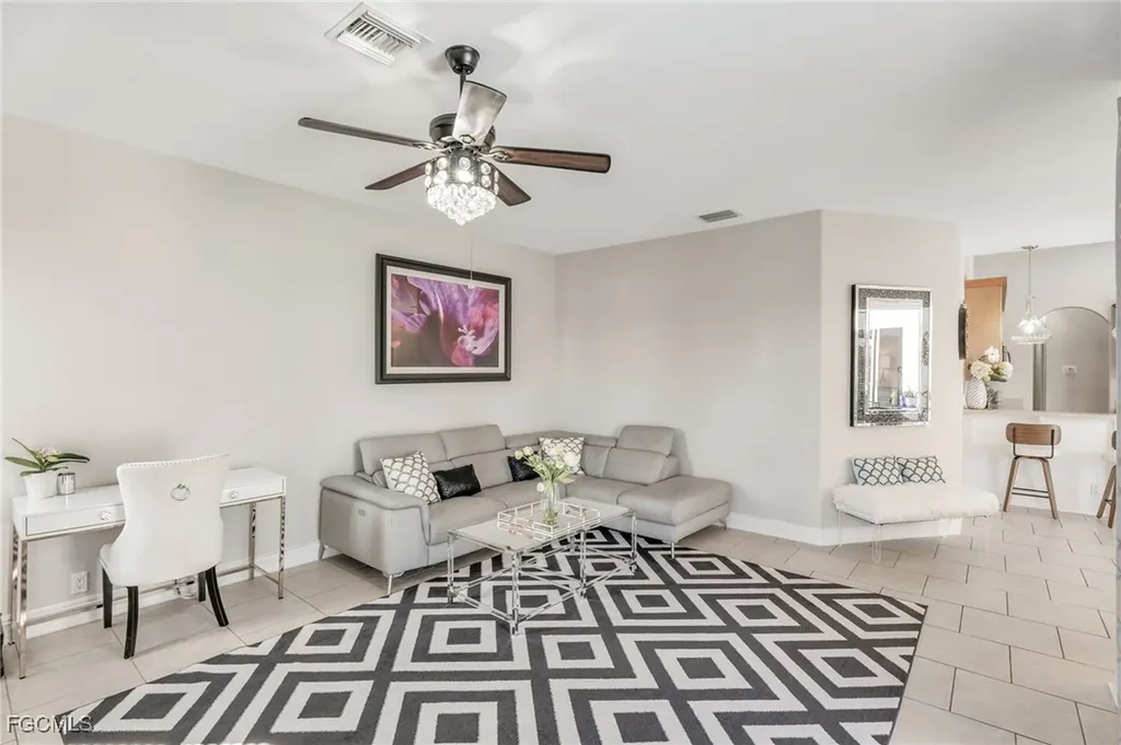2814 SW 30th Street Cape Coral FL 33914