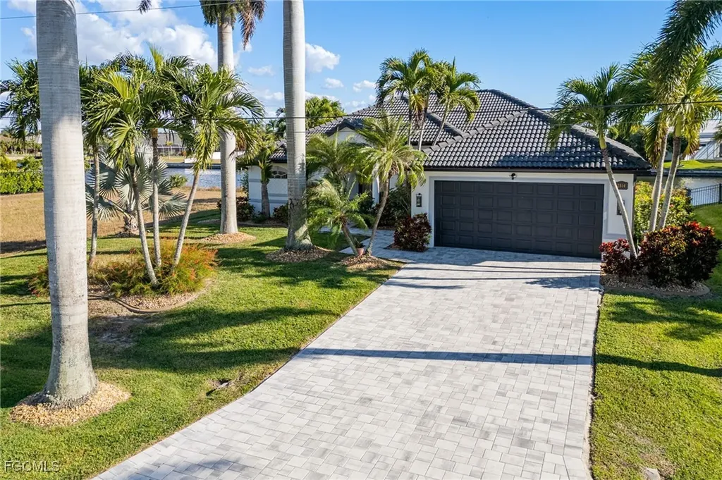 2814 SW 30th Street Cape Coral FL 33914