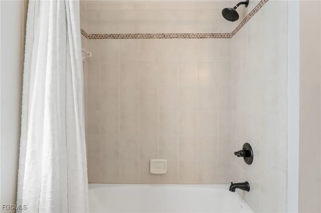 2814 SW 30th Street Cape Coral FL 33914