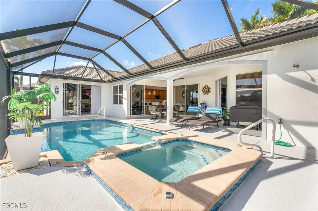 2814 SW 30th Street Cape Coral FL 33914