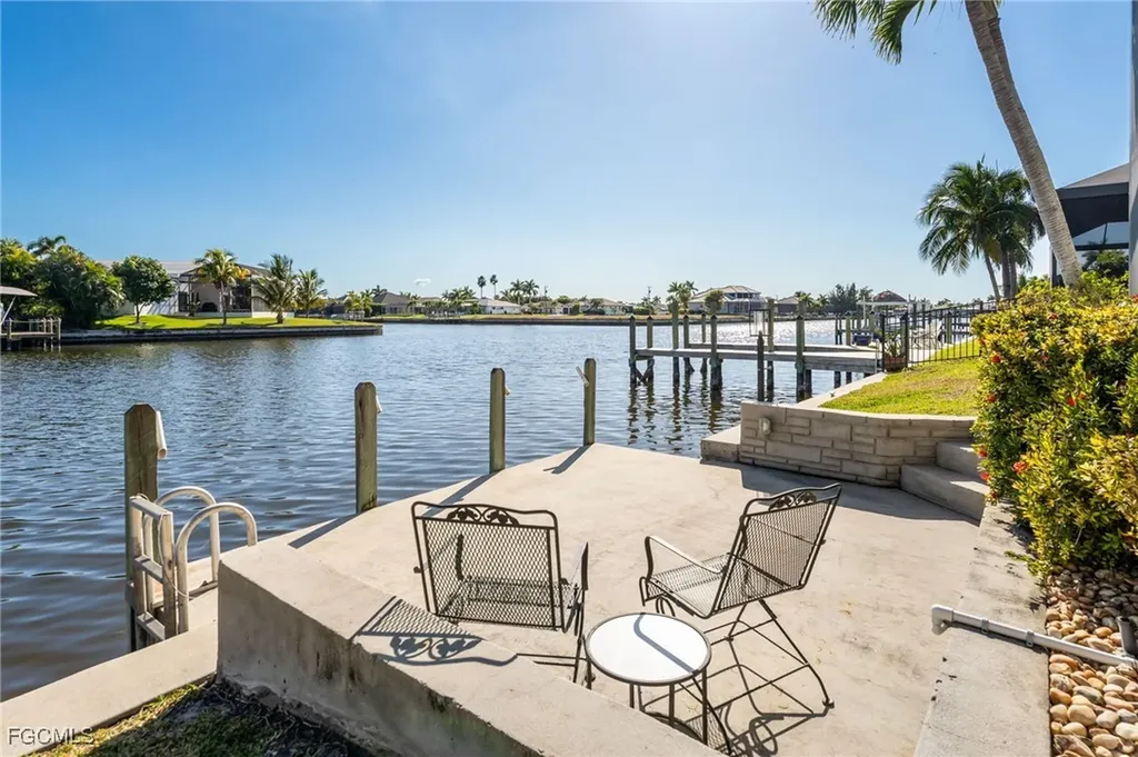2814 SW 30th Street Cape Coral FL 33914