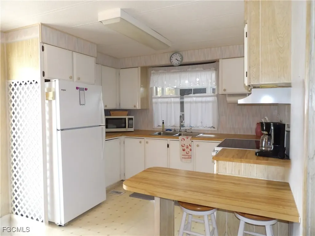 239 Shrub Lane N North Fort Myers FL 33917