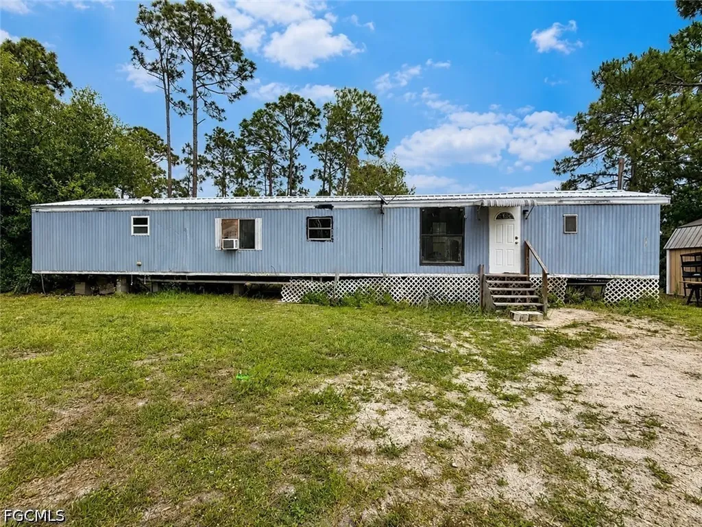 735 S Trebol Street Clewiston FL 33440