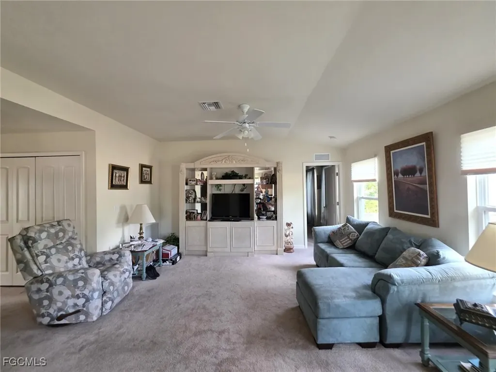 2217 SW 3rd Avenue Cape Coral FL 33991