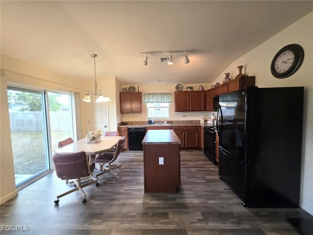2217 SW 3rd Avenue Cape Coral FL 33991