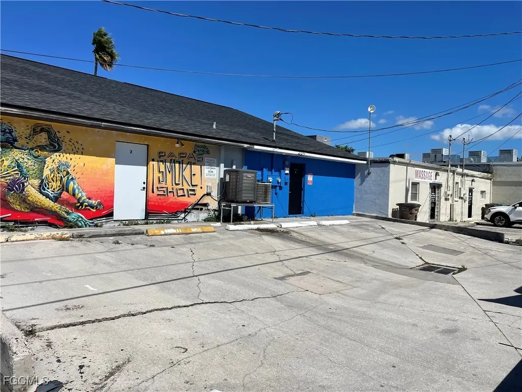1336 Cape Coral Parkway E Cape Coral FL 33904
