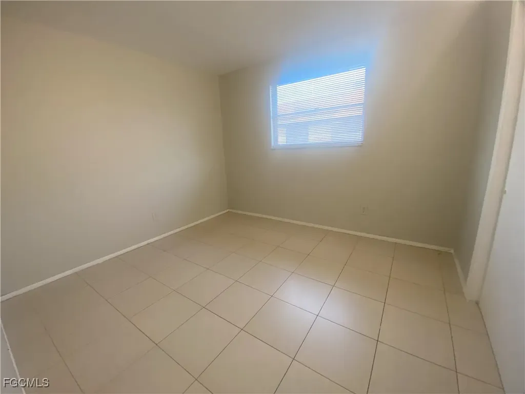 12607 1st Street Fort Myers FL 33905