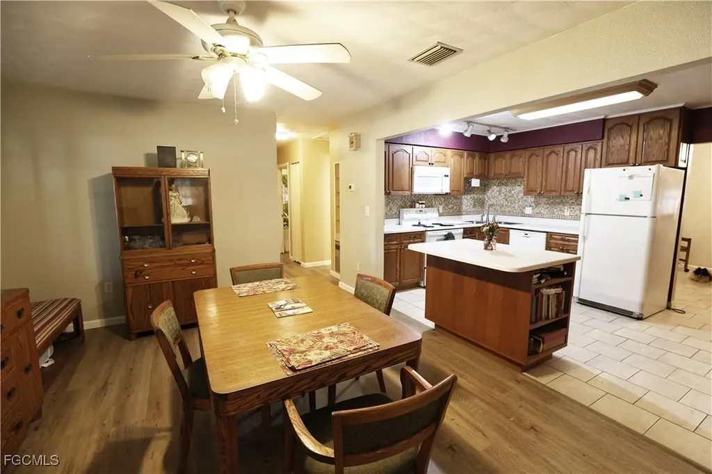 253 W Mariana Avenue North Fort Myers FL 33903