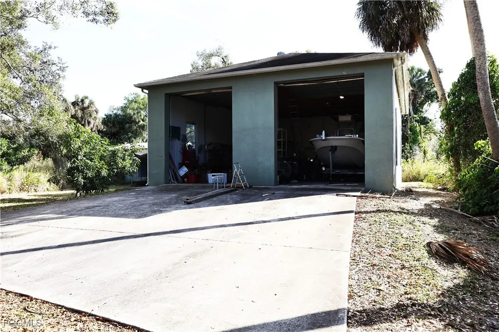 253 W Mariana Avenue North Fort Myers FL 33903