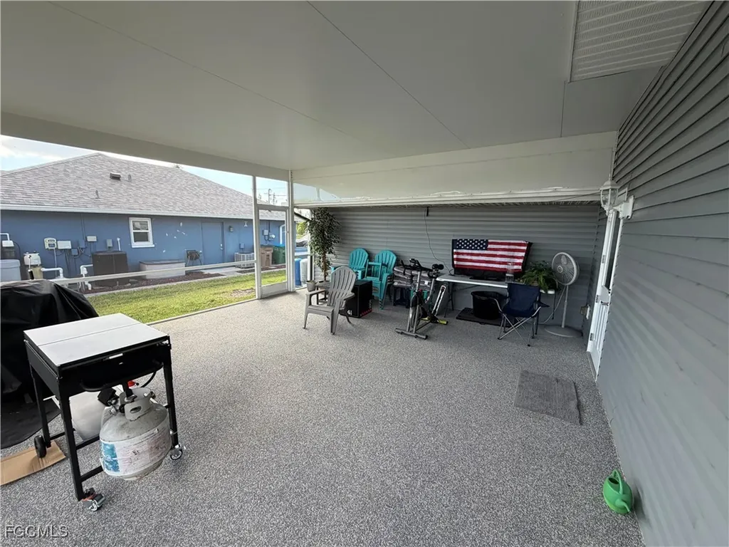 2113 NW 22nd Avenue Cape Coral FL 33993
