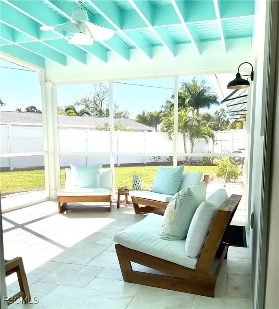 1086 N Town And River Drive Fort Myers FL 33919