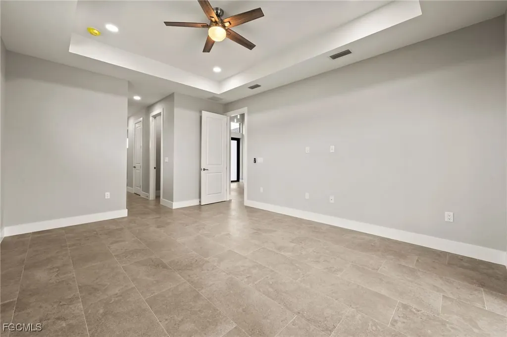 503 SW 26th Avenue Cape Coral FL 33991