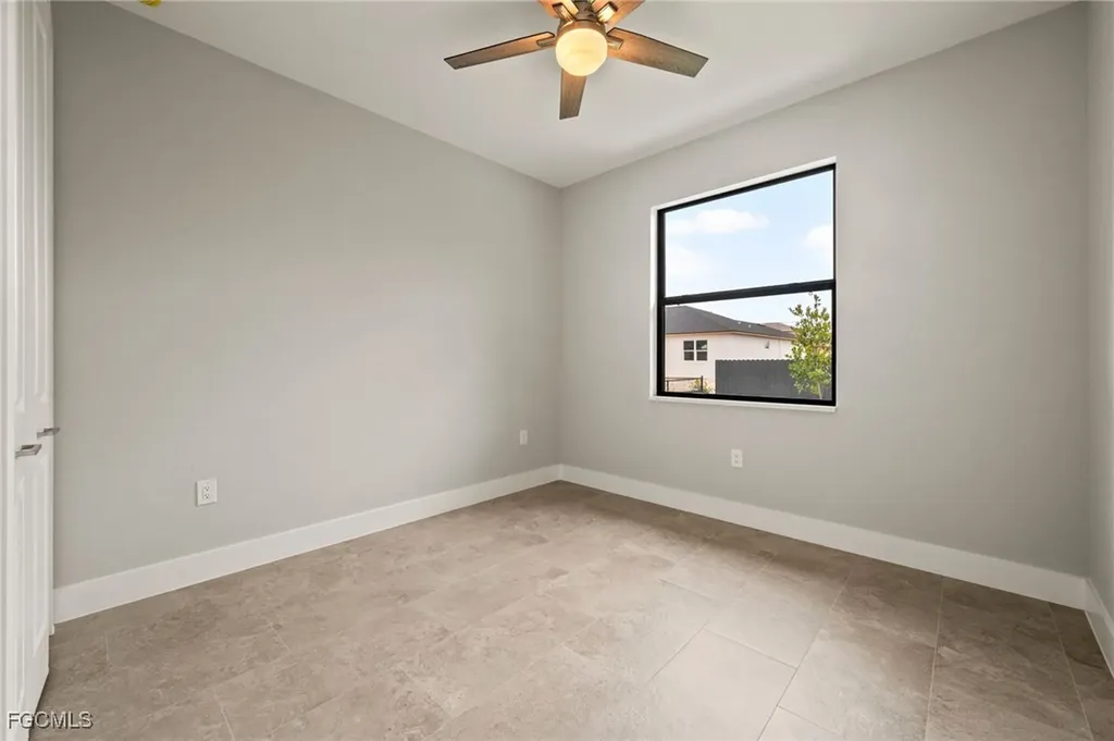 503 SW 26th Avenue Cape Coral FL 33991