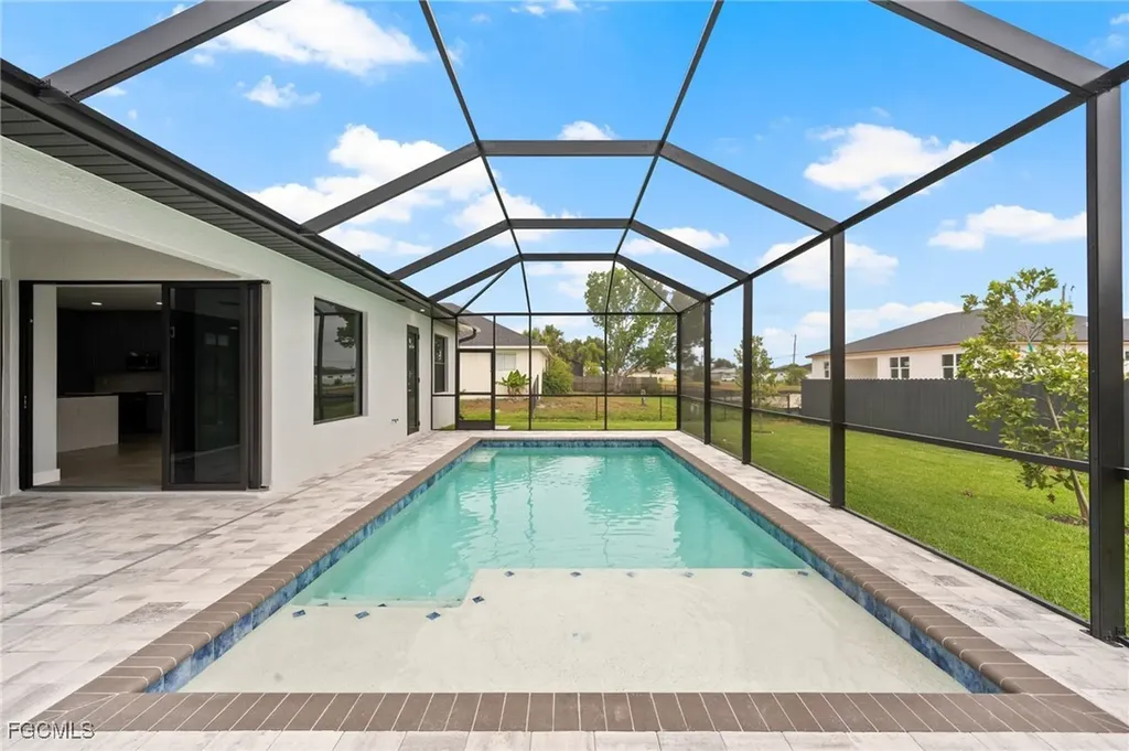 503 SW 26th Avenue Cape Coral FL 33991