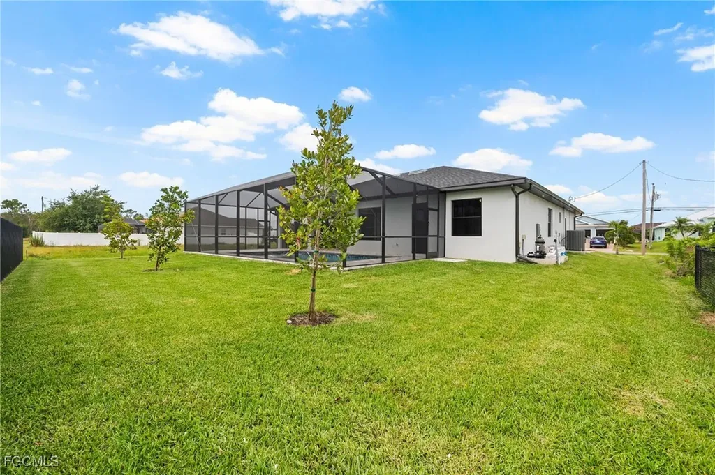 503 SW 26th Avenue Cape Coral FL 33991