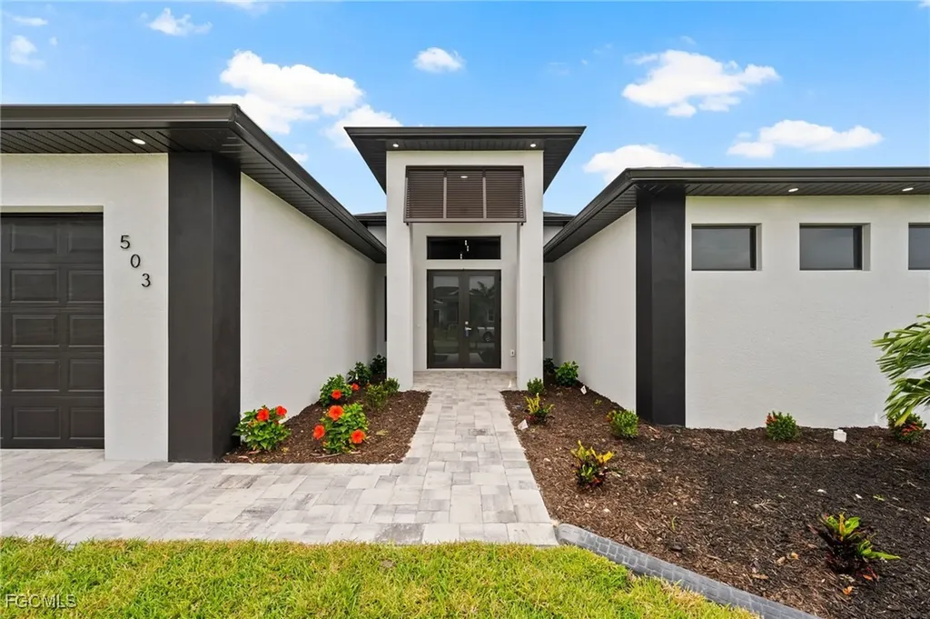503 SW 26th Avenue Cape Coral FL 33991