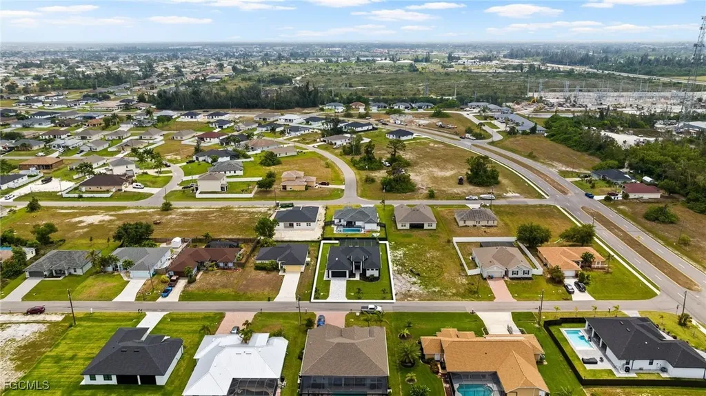 503 SW 26th Avenue Cape Coral FL 33991