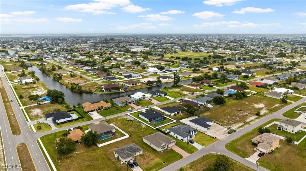 503 SW 26th Avenue Cape Coral FL 33991
