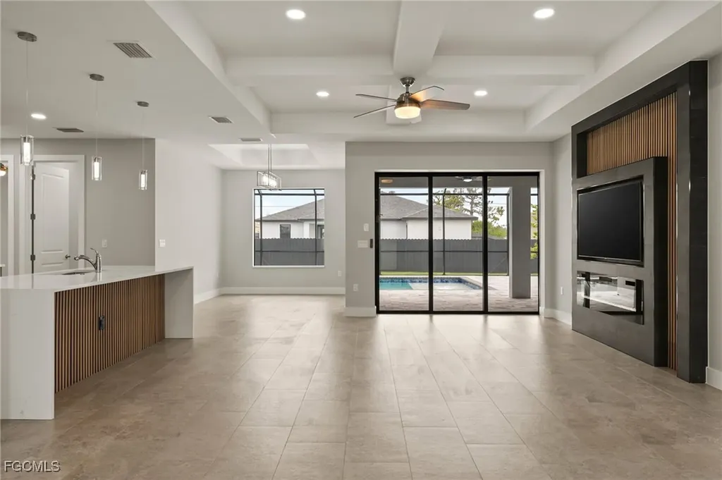 503 SW 26th Avenue Cape Coral FL 33991