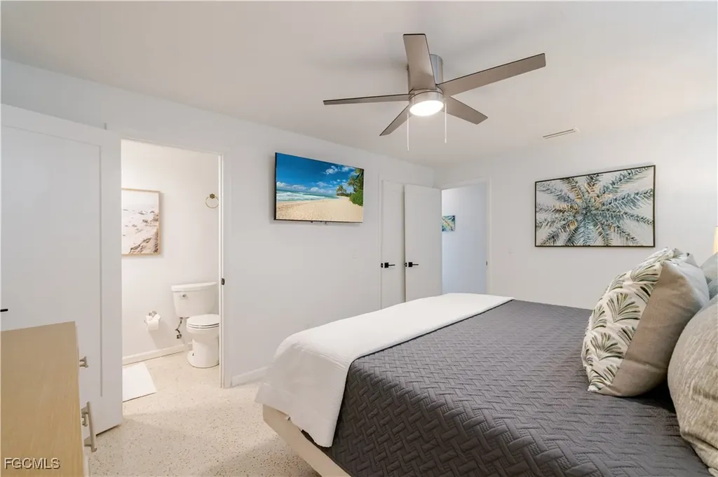 2579 Eighth Avenue St. James City FL 33956