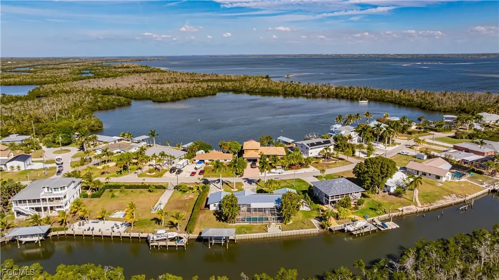 2579 Eighth Avenue St. James City FL 33956