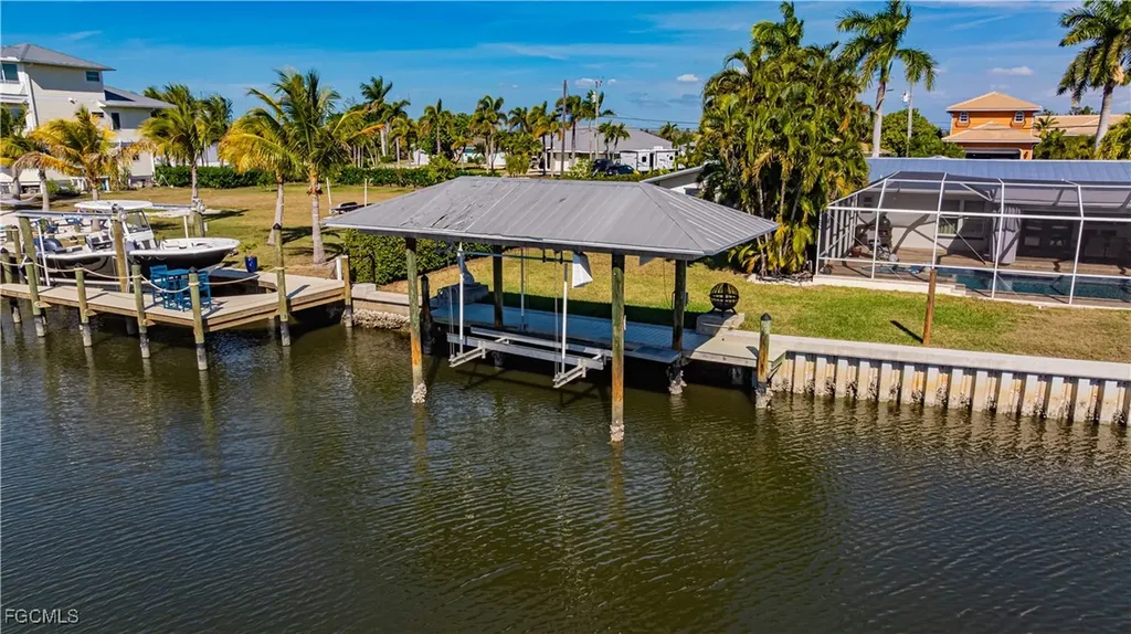 2579 Eighth Avenue St. James City FL 33956