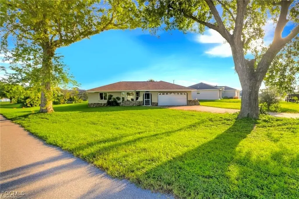 601 SE 31st Street Cape Coral FL 33904