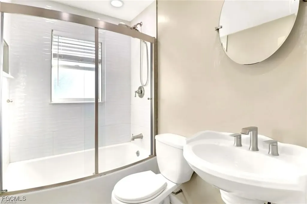 601 SE 31st Street Cape Coral FL 33904