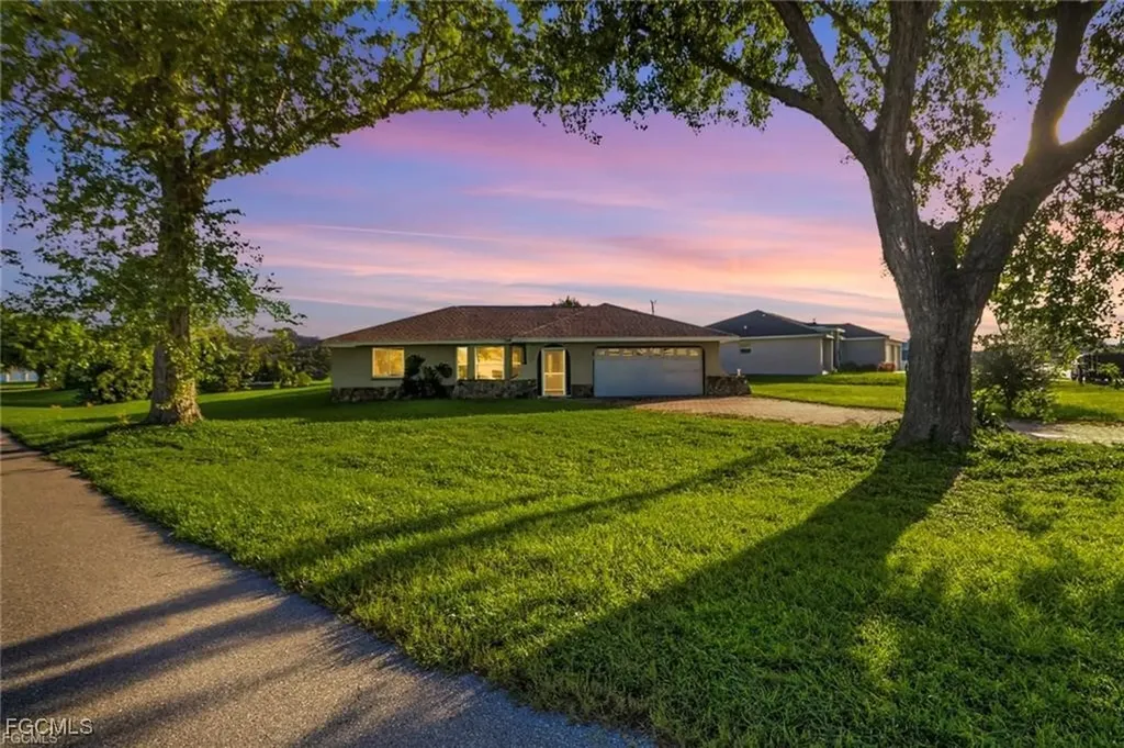 601 SE 31st Street Cape Coral FL 33904