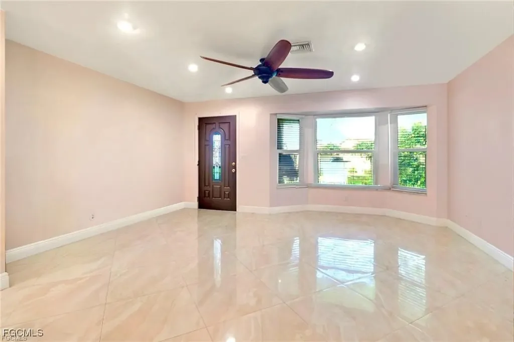 601 SE 31st Street Cape Coral FL 33904