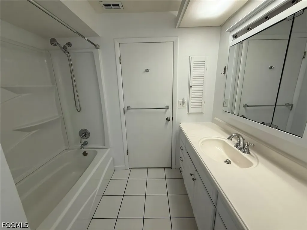 3510 SE 2nd Avenue Cape Coral FL 33904
