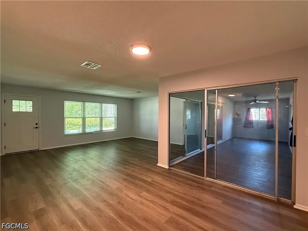 3510 SE 2nd Avenue Cape Coral FL 33904
