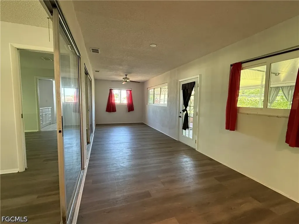 3510 SE 2nd Avenue Cape Coral FL 33904