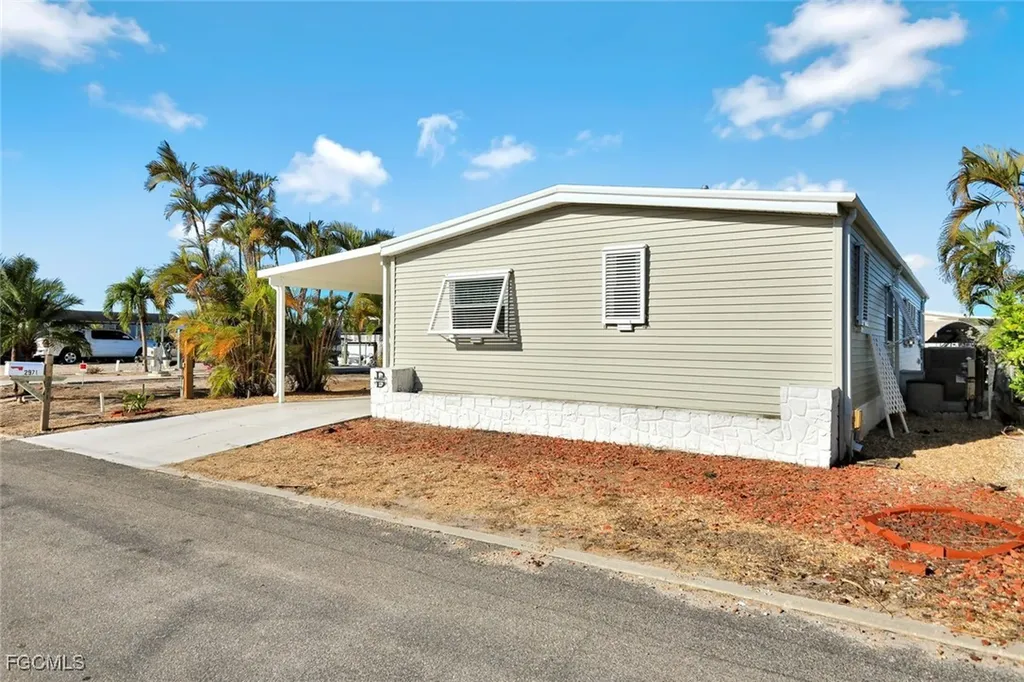 2971 Bounty Lane St. James City FL 33956