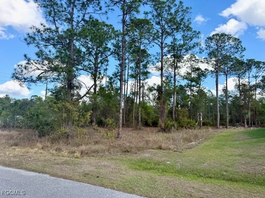 1422 North Avenue Lehigh Acres FL 33972