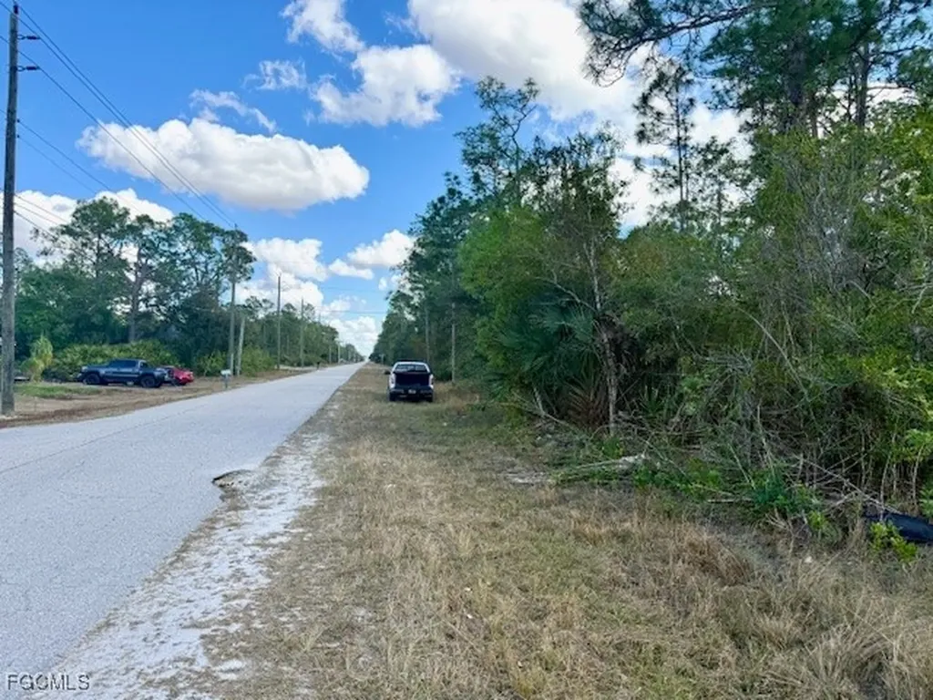 1422 North Avenue Lehigh Acres FL 33972