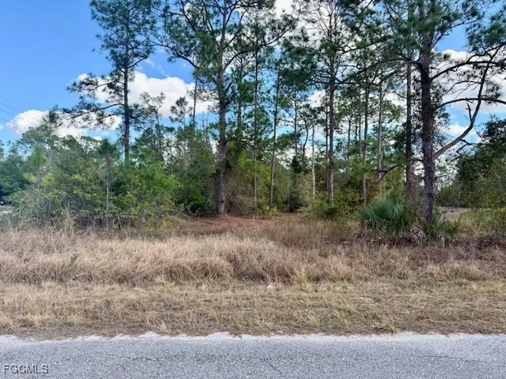 1422 North Avenue Lehigh Acres FL 33972