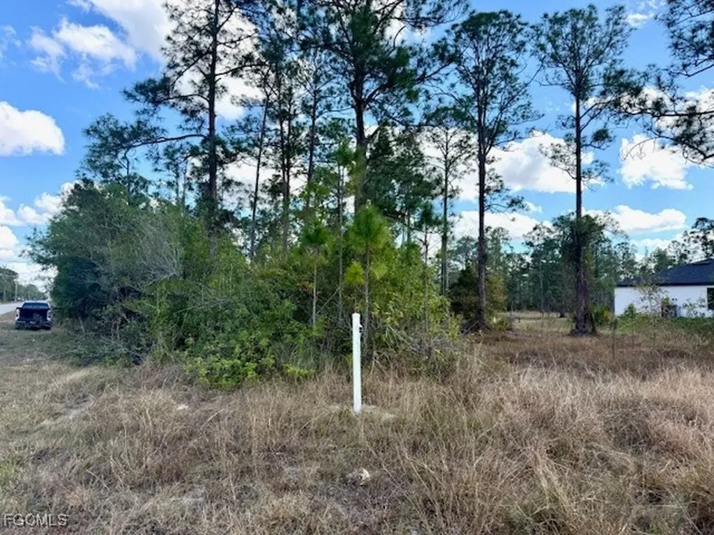 1422 North Avenue Lehigh Acres FL 33972