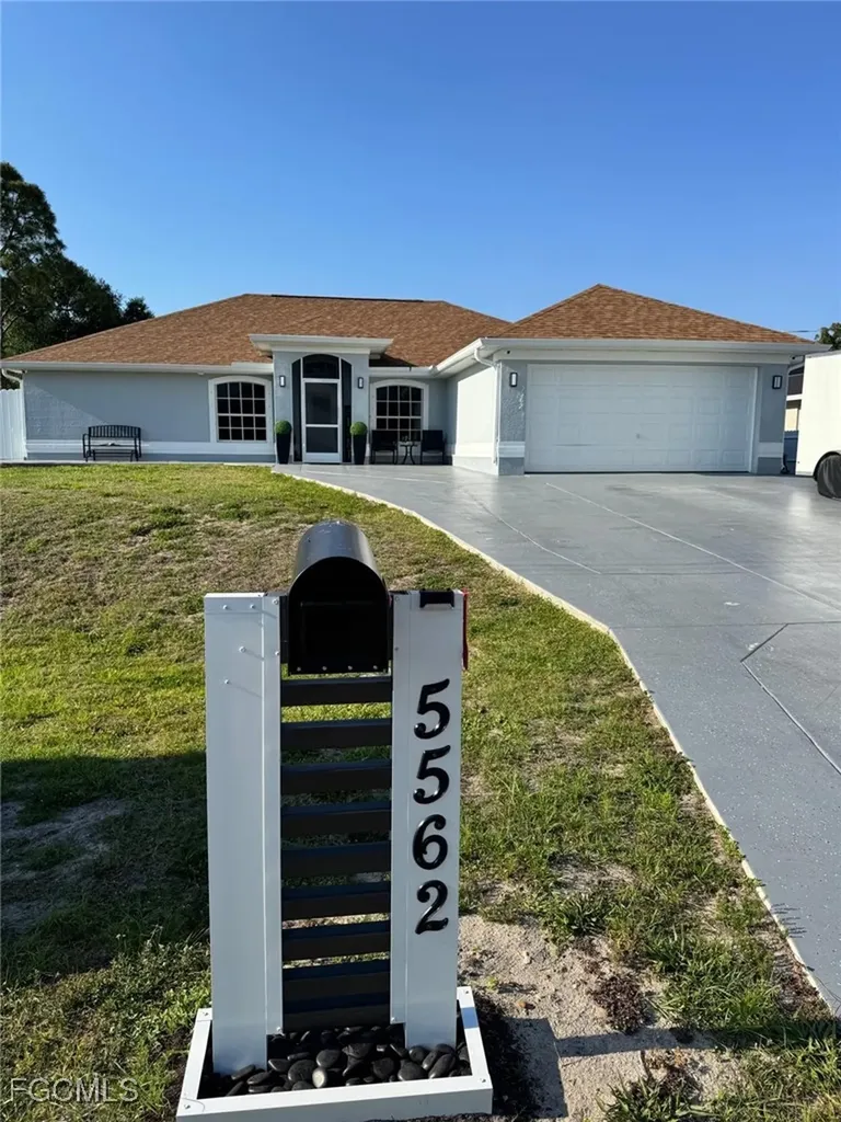 5562 Burr Street Lehigh Acres FL 33971