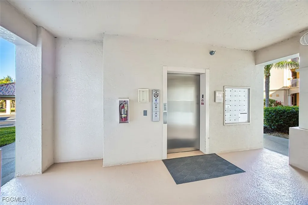 9160 Southmont Cove Fort Myers FL 33908
