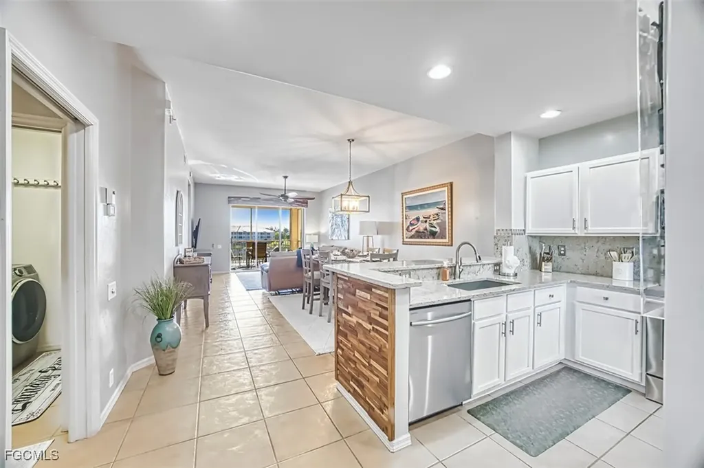 9160 Southmont Cove Fort Myers FL 33908
