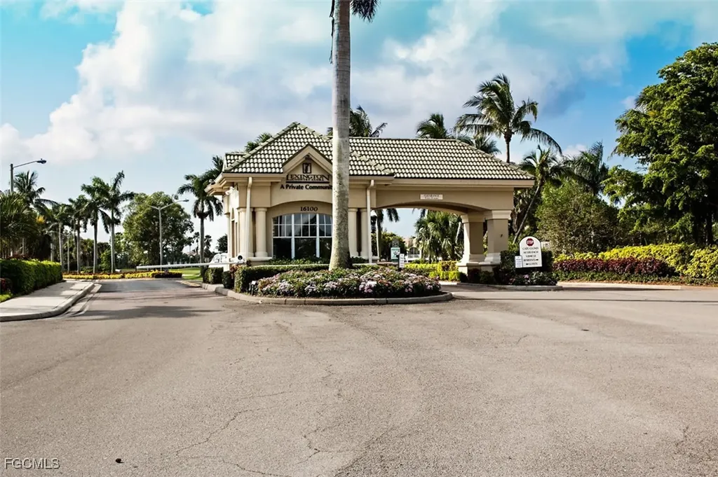 9160 Southmont Cove Fort Myers FL 33908