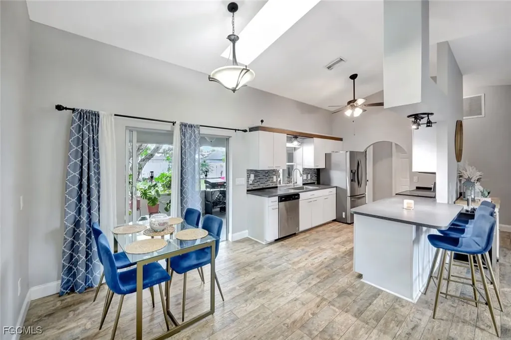 314 SE 19th Street Cape Coral FL 33990