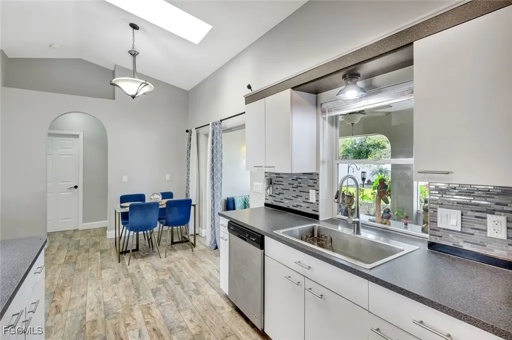 314 SE 19th Street Cape Coral FL 33990
